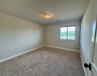 278 Caraway - Photo Thumbnail 12