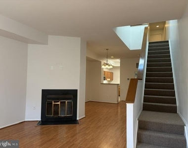 918 Stubblefield Lane - Photo Thumbnail 11