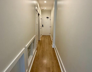 631 S Broadway - Photo Thumbnail 5
