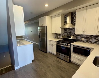 343 S Macon Street - Photo Thumbnail 6