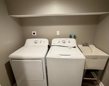 343 S Macon Street - Photo Thumbnail 15