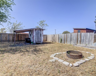 4605 Ribbecke Ave - Photo Thumbnail 20