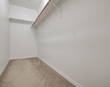 4605 Ribbecke Ave - Photo Thumbnail 15