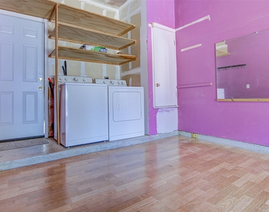 4605 Ribbecke Ave - Photo Thumbnail 7
