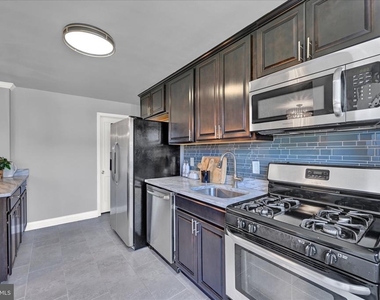 1127 Wicklow Road - Photo Thumbnail 3