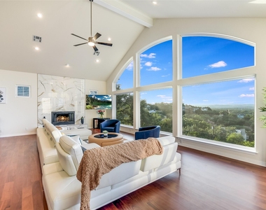 5111 Mcintyre Cir - Photo Thumbnail 4