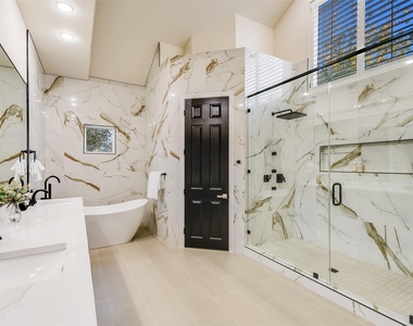 5111 Mcintyre Cir - Photo Thumbnail 14