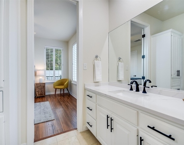 5111 Mcintyre Cir - Photo Thumbnail 21