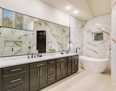 5111 Mcintyre Cir - Photo Thumbnail 15
