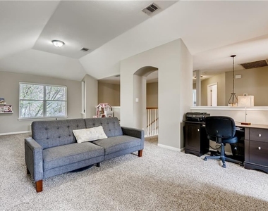 919 Cashew Ln - Photo Thumbnail 16