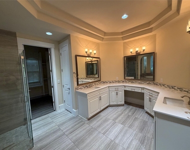 5449 Diamante Dr - Photo Thumbnail 1