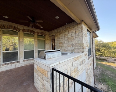5449 Diamante Dr - Photo Thumbnail 24