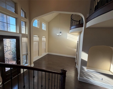 5449 Diamante Dr - Photo Thumbnail 20