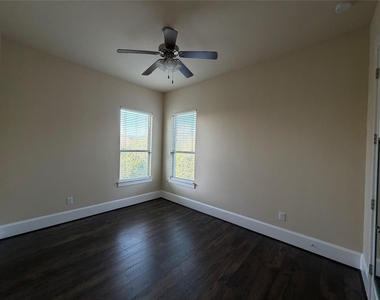 5449 Diamante Dr - Photo Thumbnail 25