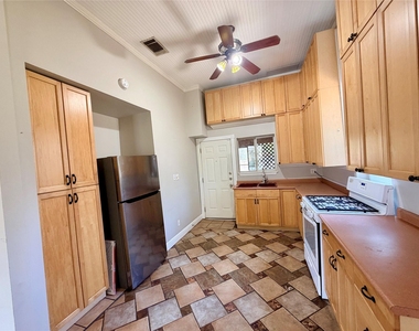 1509 Willow St - Photo Thumbnail 6