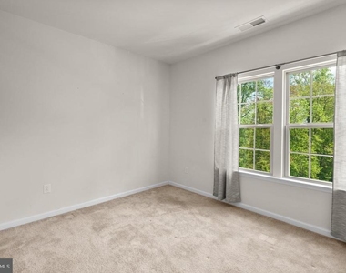 7204 Winding Hills Drive - Photo Thumbnail 24