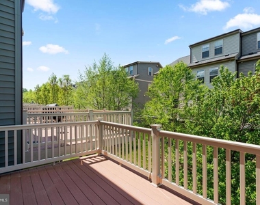 7204 Winding Hills Drive - Photo Thumbnail 34