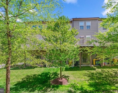 7204 Winding Hills Drive - Photo Thumbnail 39