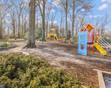 3502 Davenport Court - Photo Thumbnail 20