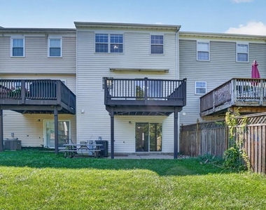 1411 Anna Marie Court - Photo Thumbnail 4