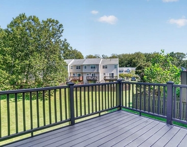 1411 Anna Marie Court - Photo Thumbnail 31