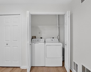 1411 Anna Marie Court - Photo Thumbnail 47