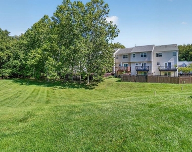 1411 Anna Marie Court - Photo Thumbnail 8