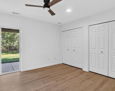 1411 Anna Marie Court - Photo Thumbnail 21