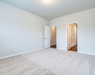 14102 Macquarie Dr - Photo Thumbnail 9