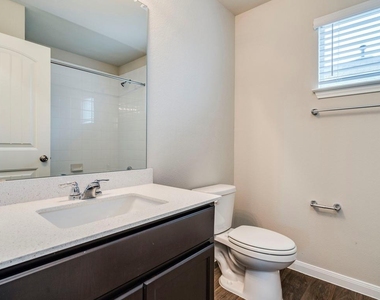 14102 Macquarie Dr - Photo Thumbnail 19