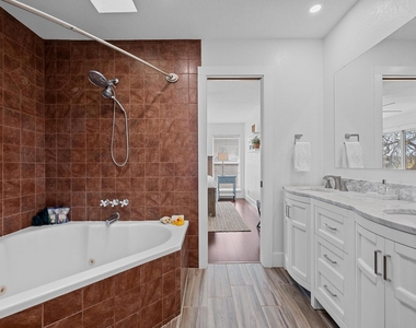 100 Lido Cir - Photo Thumbnail 21