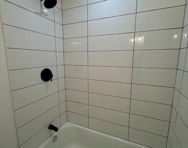 2920 8th Street Ne - Photo Thumbnail 12