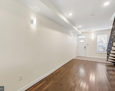 1515 Independence Avenue Se - Photo Thumbnail 3