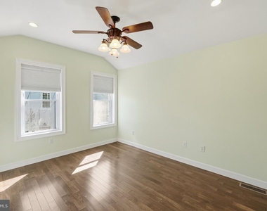 1515 Independence Avenue Se - Photo Thumbnail 16