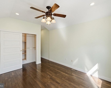 1515 Independence Avenue Se - Photo Thumbnail 17