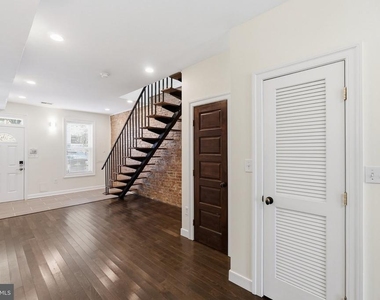 1515 Independence Avenue Se - Photo Thumbnail 2