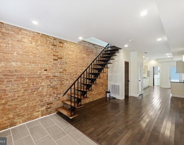 1515 Independence Avenue Se - Photo Thumbnail 1