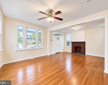 2237 Mount View Place Se - Photo Thumbnail 6