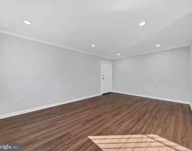 3111 Naylor Road Se - Photo Thumbnail 5