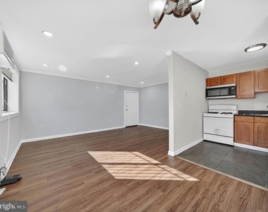 3111 Naylor Road Se - Photo Thumbnail 8