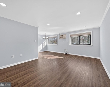 3111 Naylor Road Se - Photo Thumbnail 2