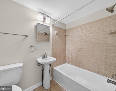 3111 Naylor Road Se - Photo Thumbnail 7