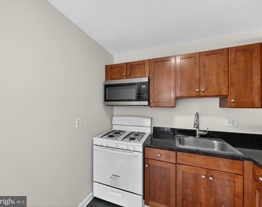 3111 Naylor Road Se - Photo Thumbnail 9
