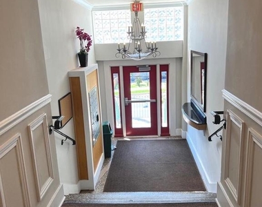 2615 4th Street Ne - Photo Thumbnail 14