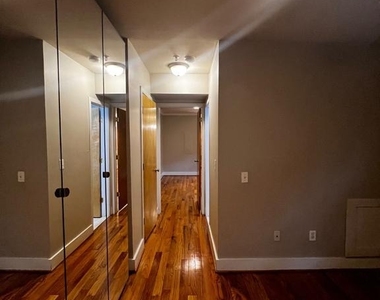 2615 4th Street Ne - Photo Thumbnail 15