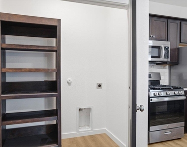 3332 Colorado High Ave - Photo Thumbnail 8