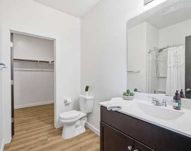 3332 Colorado High Ave - Photo Thumbnail 11