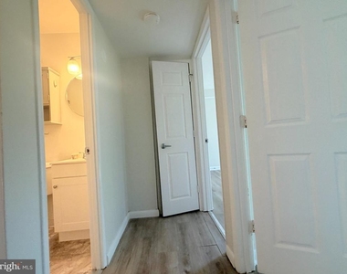 1719 Gainesville Street Se - Photo Thumbnail 8