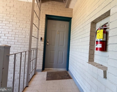 1719 Gainesville Street Se - Photo Thumbnail 3