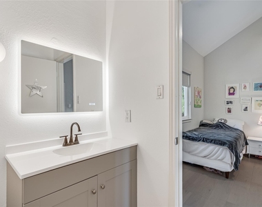 5606 Sedgefield Dr - Photo Thumbnail 16